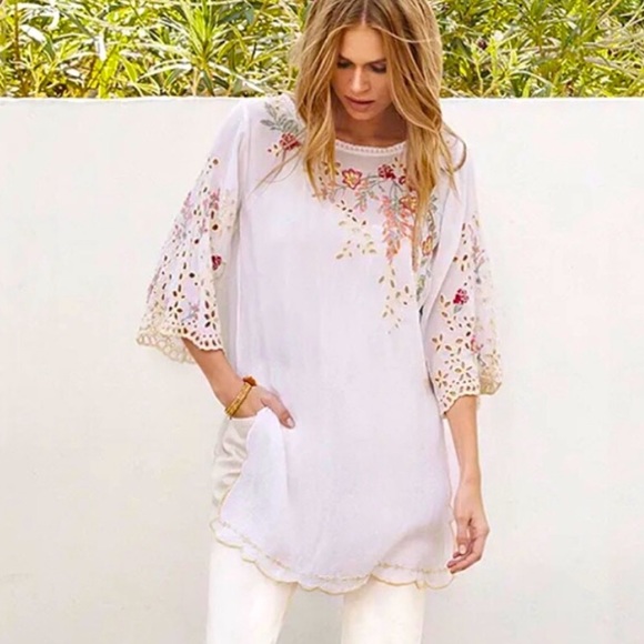 Johnny Was Tops - Johnny was Belina embroidered white Tunic